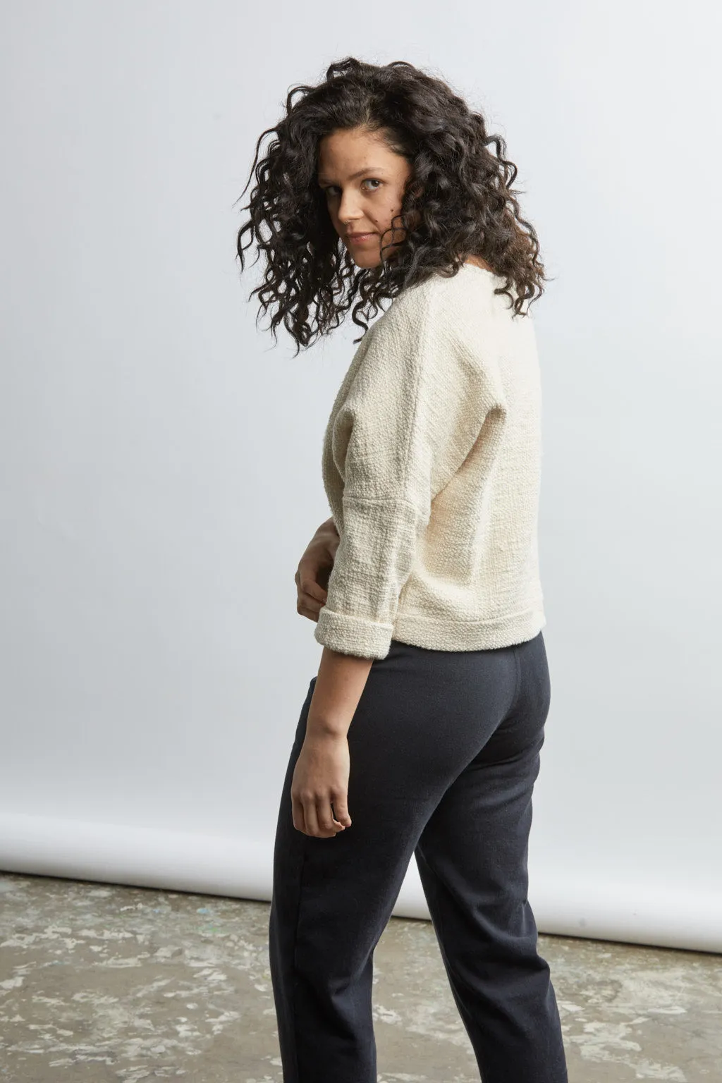 THE HEAVY WEIGHT T SWEATER